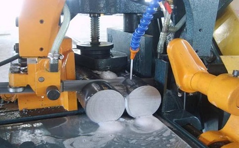 罗城卧式带锯床的送料方式有哪几种？